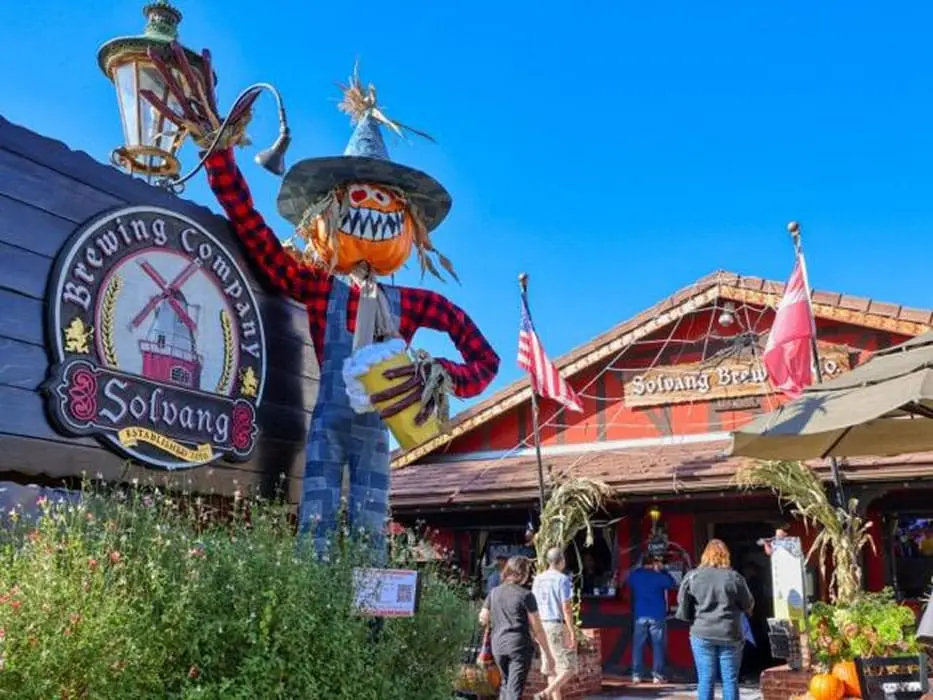Solvang Scarecrow Fest